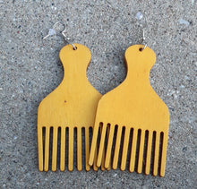 Load image into Gallery viewer, Handmade Natural Wood Afro Pick Earrings Kargo Fresh
