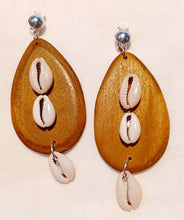 Load image into Gallery viewer, Handmade Natural Wood Clip On Earrings Kargo Fresh
