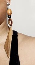 Load image into Gallery viewer, Handmade Natural Wood Clip On Earrings Kargo Fresh
