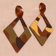 Load image into Gallery viewer, Handmade Wooden Camoflauge Clip on Earrings Kargo Fresh
