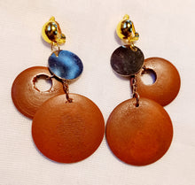Load image into Gallery viewer, Handmade Wooden Clip Earrings Kargo Fresh
