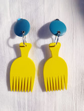 Load image into Gallery viewer, Handmade Wooden Clip On Afro Pick Earrings Kargo Fresh
