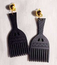 Load image into Gallery viewer, Handmade Wooden Clip On Afro Pick Earrings Kargo Fresh
