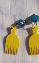 Load image into Gallery viewer, Handmade Wooden Clip On Afro Pick Earrings Kargo Fresh
