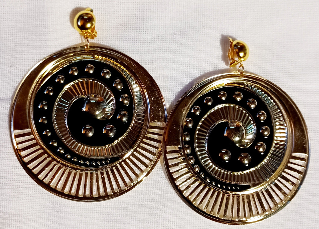 Handmade abstract Hammered Clip on Dangle Earrings Kargo Fresh