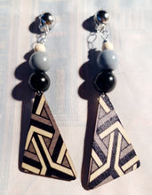 Load image into Gallery viewer, Handmade abstract boho clip on earrings Kargo Fresh

