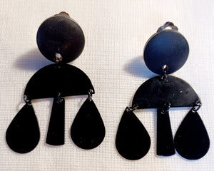 Handmade black metal geometric clip on earrings Kargo Fresh