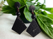 Load image into Gallery viewer, Handmade boho chic clip on earrings Kargo Fresh
