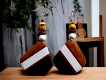 Load image into Gallery viewer, Handmade boho dangle earrings Kargo Fresh
