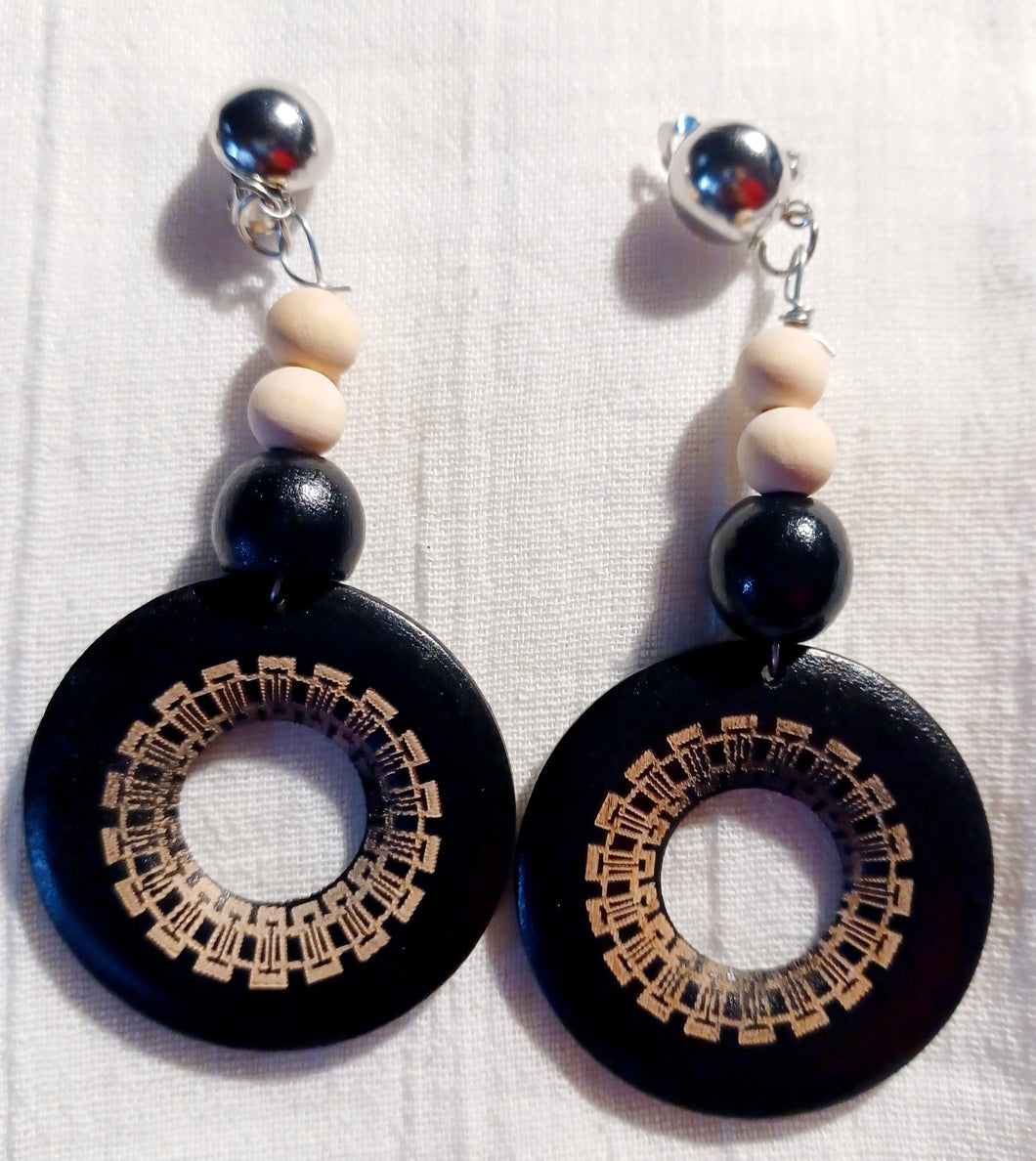 Handmade boho wood clip on earrings Kargo Fresh