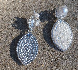 Handmade clip on faux pearl dangle earrings Kargo Fresh