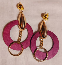 Load image into Gallery viewer, Handmade clip on wood and chain hoop earrings Kargo Fresh
