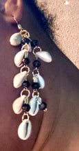 Load image into Gallery viewer, Handmade cowrie shell cluster earrings Kargo Fresh
