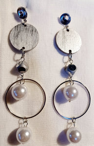 Handmade faux pearl and wood dangle earrings Kargo Fresh