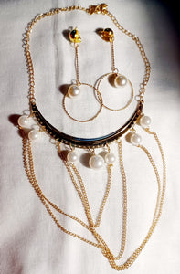 Handmade faux pearl necklaces and matching clip on earrings Kargo Fresh