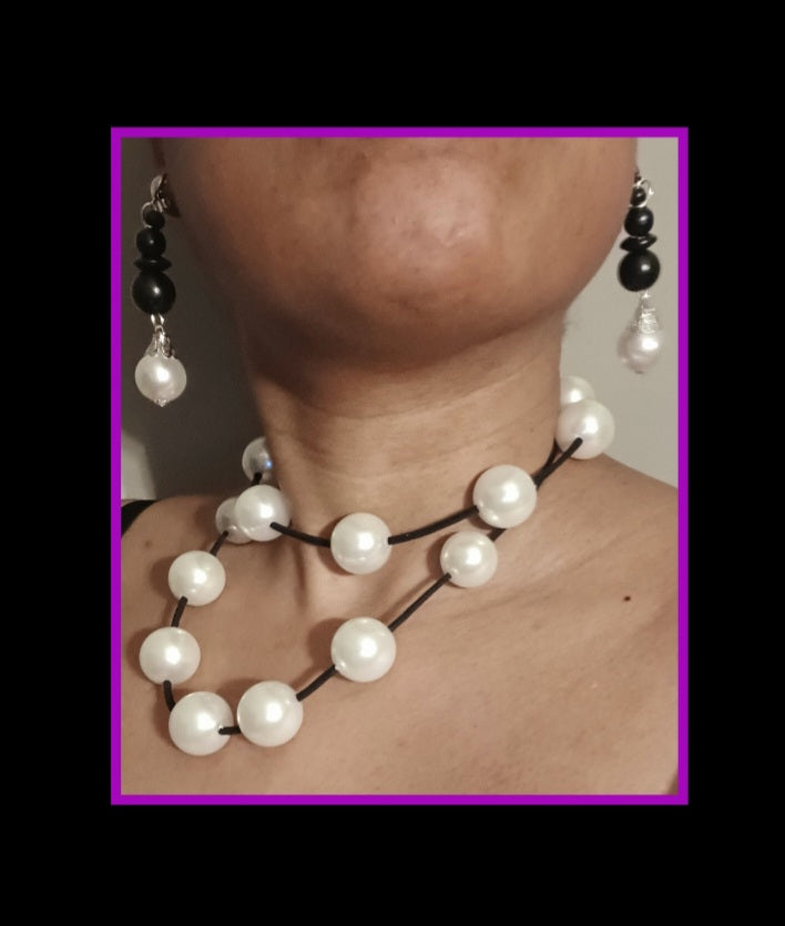 Handmade faux pearl necklaces and matching clip on earrings Kargo Fresh