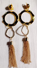 Load image into Gallery viewer, Handmade gold chain clip on dangle earrings Kargo Fresh
