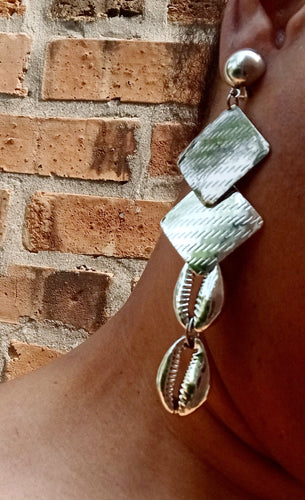 Handmade metal and cowrie shell clip on earrings Kargo Fresh