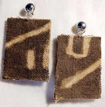 Load image into Gallery viewer, Handmade mudcloth clip on earrings Kargo Fresh
