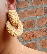 Load image into Gallery viewer, Handmade raffia clip on hoops Kargo Fresh
