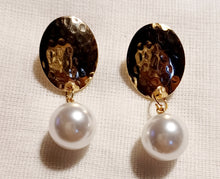 Load image into Gallery viewer, Handmade small faux pearl earrings Kargo Fresh
