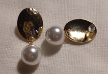 Load image into Gallery viewer, Handmade small faux pearl earrings Kargo Fresh
