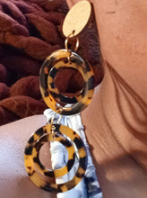 Load image into Gallery viewer, Handmade tortoise multi hoop clip on earrings Kargo Fresh
