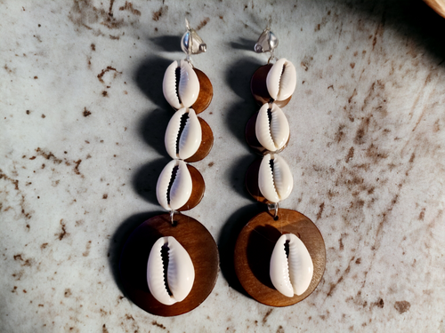 Handmade wood and cowrie clip on earrings Kargo Fresh