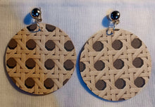 Load image into Gallery viewer, Handmade wood and faux rattan clip on earrings Kargo Fresh
