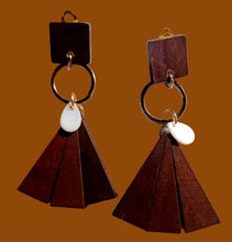 Load image into Gallery viewer, Handmade wooden boho clip on earrings Kargo Fresh
