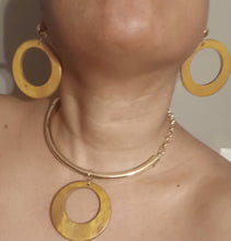 Load image into Gallery viewer, Handmade wooden hoop clip on necklace set Kargo Fresh

