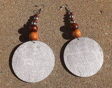 Load image into Gallery viewer, Handpainted Adinkra symbol Earrings Kargo Fresh
