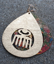 Load image into Gallery viewer, Handpainted Adinkra symbol Earrings Kargo Fresh
