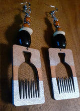 Load image into Gallery viewer, Handpainted Afro Pick Earrings Kargo Fresh
