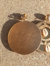 Load image into Gallery viewer, Handpainted Afrocentric Wooden clip on Earrings Kargo Fresh
