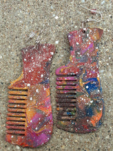 Load image into Gallery viewer, Handpainted Afrocentric afro comb wooden Earrings Kargo Fresh
