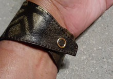 Load image into Gallery viewer, Handpainted Genuine Leather Mudcloth Print Cuff Bracelet Kargo Fresh
