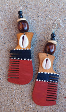 Load image into Gallery viewer, Handpainted afro comb earrings Kargo Fresh
