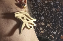 Load image into Gallery viewer, Handpainted eye of horus clip on earrings Kargo Fresh
