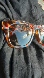 Ladies Oversized Tortoise brown Wayfarer Shades Kargo Fresh