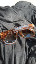 Load image into Gallery viewer, Ladies Oversized Tortoise brown Wayfarer Shades Kargo Fresh
