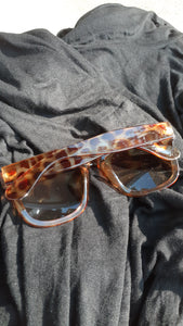 Ladies Oversized Tortoise brown Wayfarer Shades Kargo Fresh