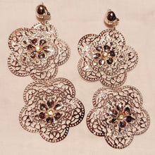 Load image into Gallery viewer, Large Artsy Abstract Metal Flower Clip On Earrings Kargo Fresh
