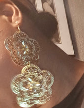 Load image into Gallery viewer, Large Artsy Abstract Metal Flower Clip On Earrings Kargo Fresh
