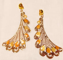 Load image into Gallery viewer, Large abstract design clip on earrings Kargo Fresh
