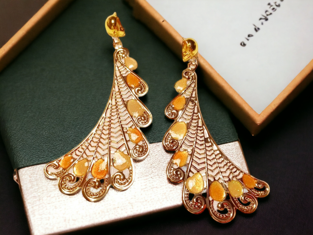 Large abstract design clip on earrings Kargo Fresh