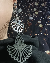 Load image into Gallery viewer, Large boho clip on earrings Kargo Fresh
