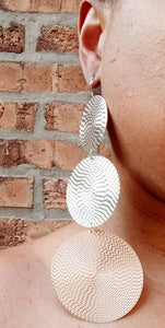 Large classic hammered disc earrings Kargo Fresh