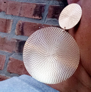 Large hammered disc earrings Kargo Fresh