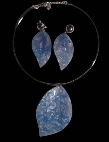 Large leaf collar necklace and clip on earrings Kargo Fresh